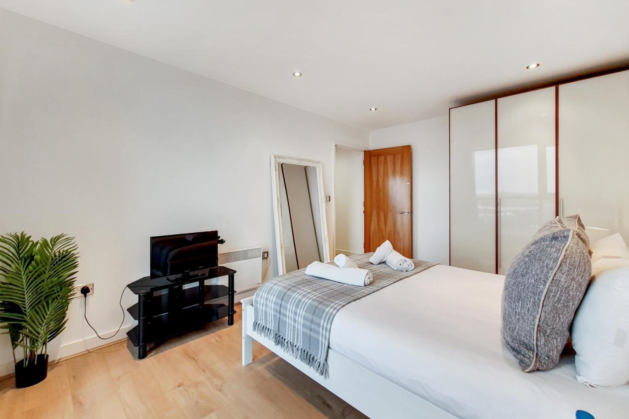 Deluxe Two Bed Apartment With River & City View 伦敦 外观 照片