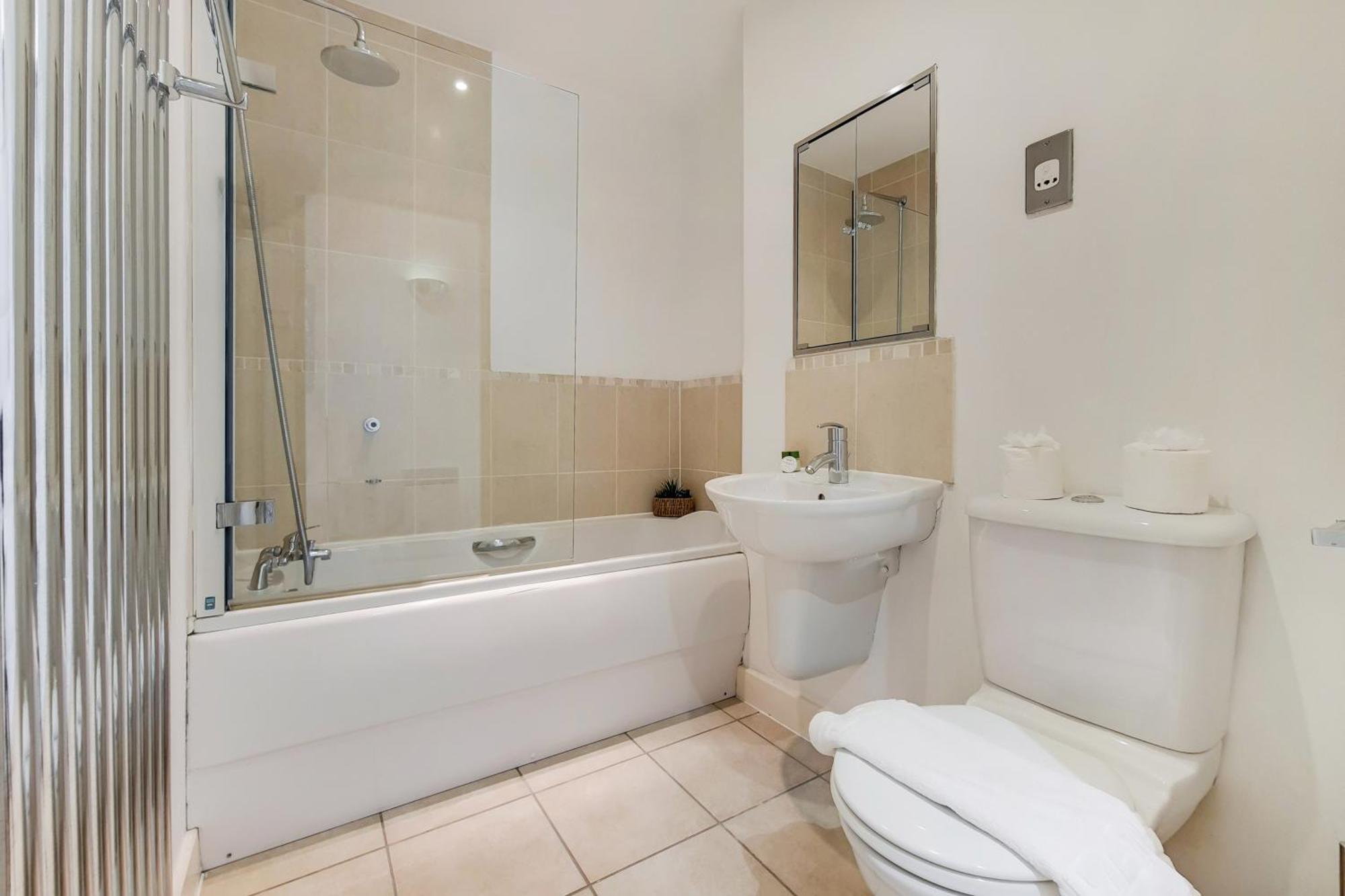 Deluxe Two Bed Apartment With River & City View 伦敦 外观 照片