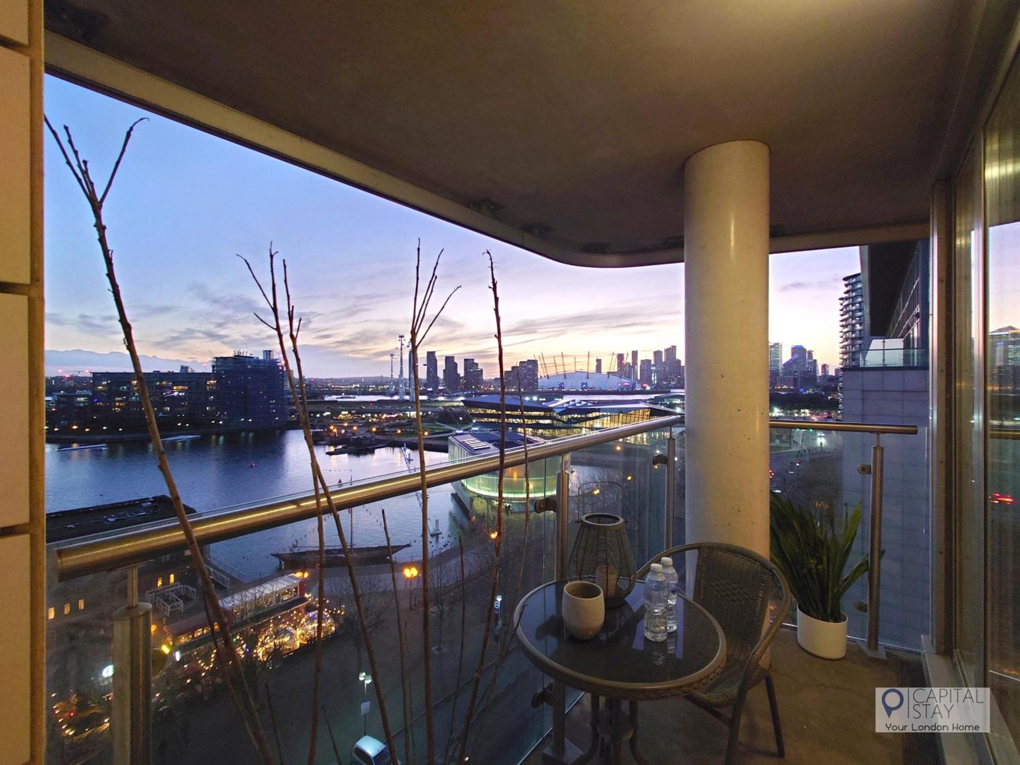 Deluxe Two Bed Apartment With River & City View 伦敦 外观 照片